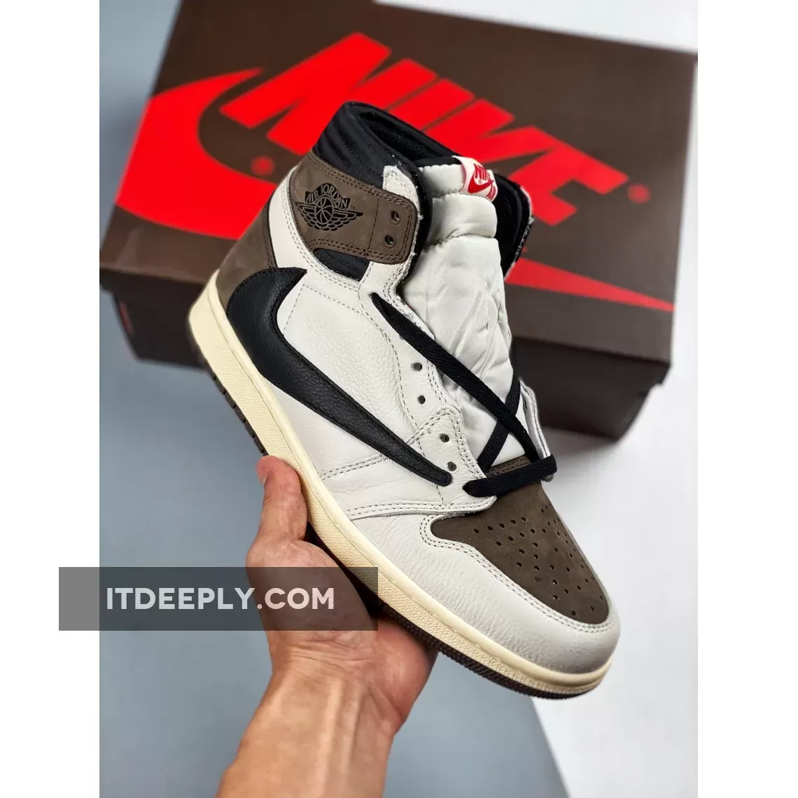 Travis Scott x Alternate Air Jordan 1 White Brown / travis scott jordan 1 brown