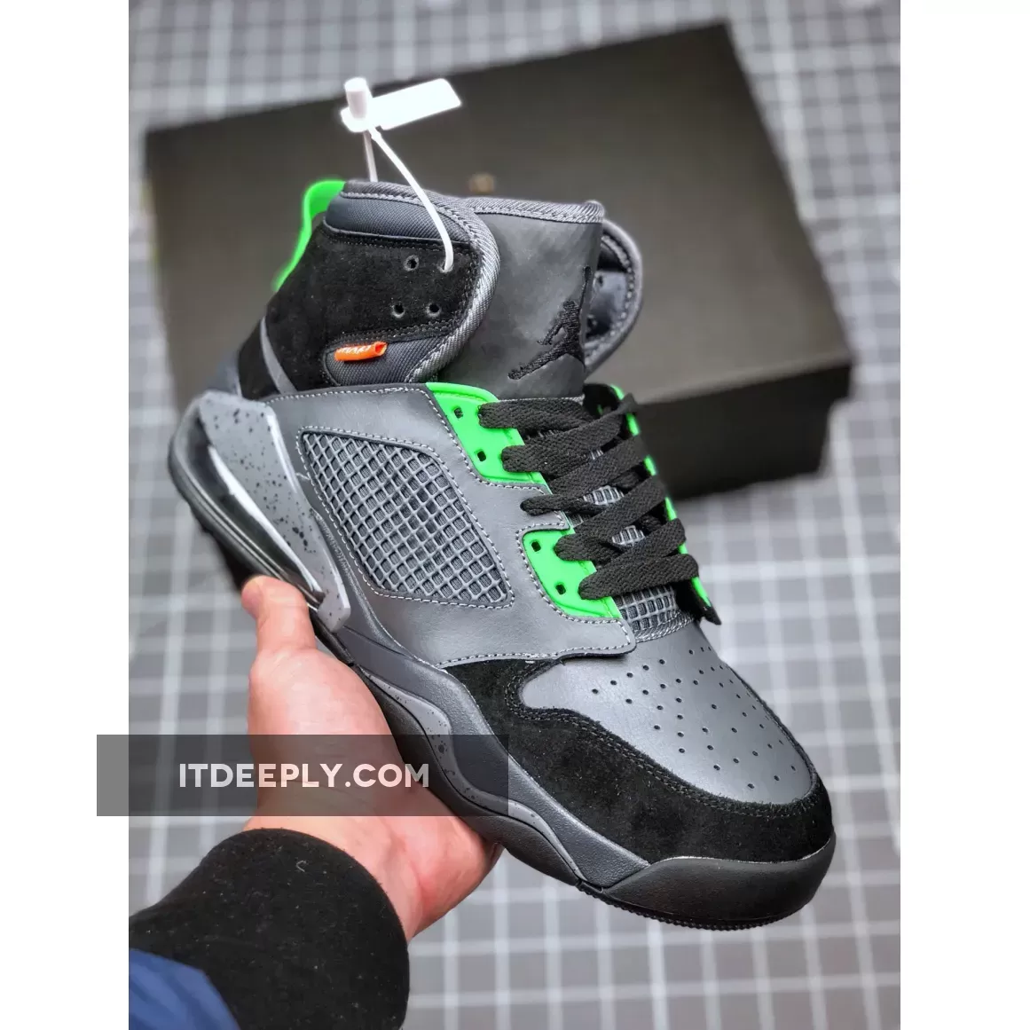 Jordan Mars 270 Black/Electric Green CT9132-001 Restock