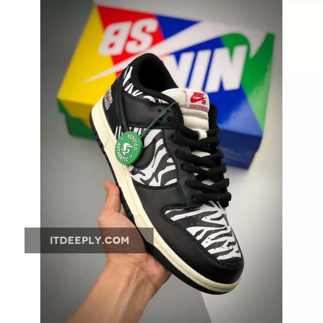 Quartersnacks X Dunk Low Sb 'Little Debbie's Zebra Cakes' / Zebra Dunk Low DM3510-001